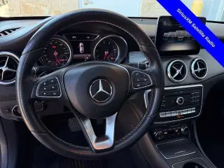 Mercedes-Benz CLA 2017 CLA 250 4dr Sedán