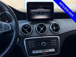 Mercedes-Benz CLA 2017 CLA 250 4dr Sedán
