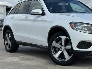 Mercedes-Benz GLC 2016 GLC 300 4dr SUV