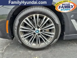 Sedán BMW 5 Series 2018 AWD 530e xDrive iPerformance 4dr