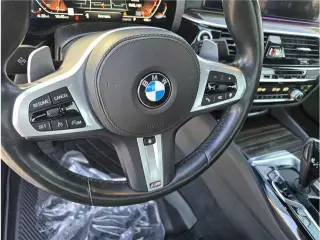 Sedán BMW 5 Series 2021 540i 4 puertas