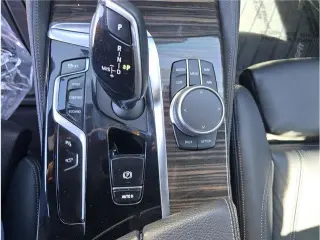 Sedán BMW 5 Series 2021 540i 4 puertas