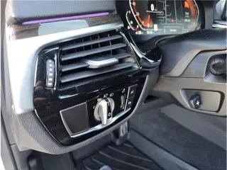 Sedán BMW 5 Series 2021 540i 4 puertas