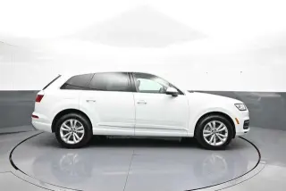 Audi Q7 2019 AWD quattro SE Premium 55 TFSI 4dr SUV