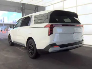 Kia Carnival 2026 LXS 4dr Mini-Van