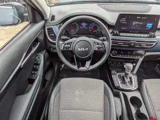 Kia Seltos 2023 S 4dr SUV