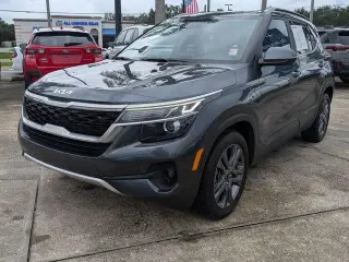 Kia Seltos 2023 S 4dr SUV