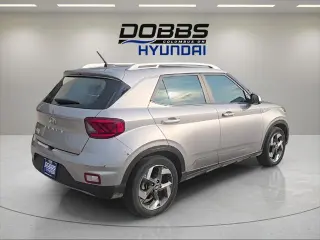 Hyundai VENUE 2025 SEL 4dr Crossover