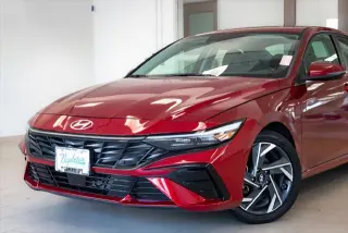 Hyundai ELANTRA Híbrido 2025 Limited 4dr Sedán