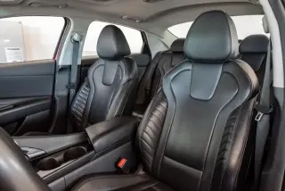 Hyundai ELANTRA Híbrido 2025 Limited 4dr Sedán