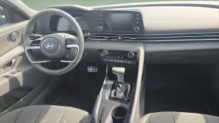 Hyundai ELANTRA 2026 SEL Sport Sedán de 4 puertas