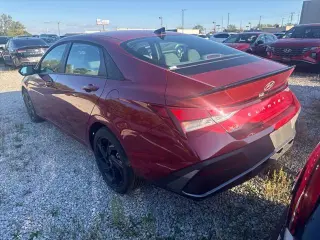 Hyundai ELANTRA 2026 SEL Sport 4dr Sedán
