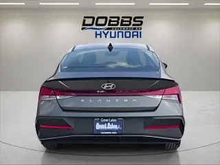 Hyundai ELANTRA 2026 SEL Sport 4dr Sedán