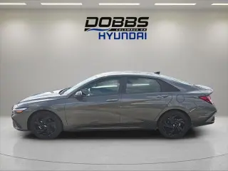 Hyundai ELANTRA 2026 SEL Sport Sedán de 4 puertas