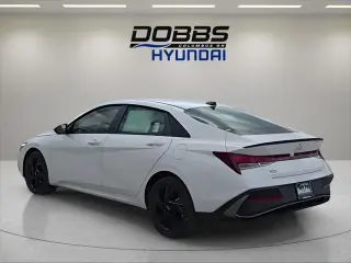 Hyundai ELANTRA 2026 SEL Sport 4dr Sedán