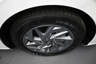 Hyundai ELANTRA 2024 SEL 4dr Sedán