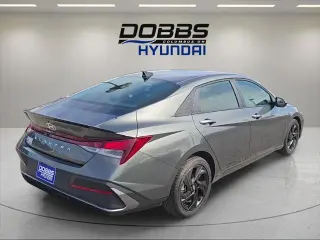 Hyundai ELANTRA 2026 SEL Sport 4dr Sedán