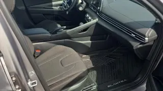 Hyundai ELANTRA 2026 SE Sedán 4 puertas
