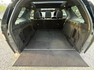 Land Rover Discovery 2020