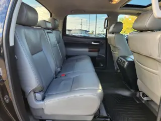 Toyota Tundra 2010