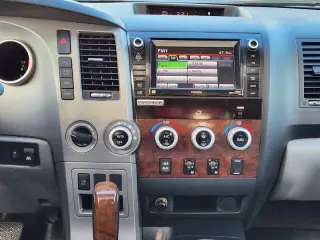 Toyota Tundra 2010