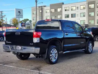 Toyota Tundra 2010