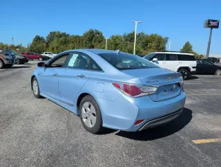 Hyundai SONATA Hybrid 2012 Base 4dr Sedán