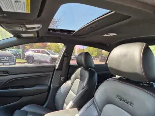 Hyundai ELANTRA 2018 Sport 4dr Sedán DCT