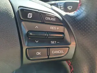 Hyundai ELANTRA 2018 Sport 4dr Sedán DCT