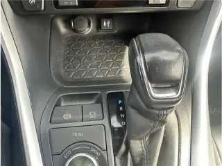 Toyota RAV4 Híbrido 2019 AWD XSE 4dr SUV