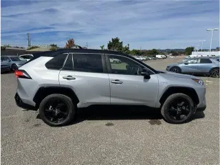 Toyota RAV4 Híbrido 2019 AWD XSE 4dr SUV