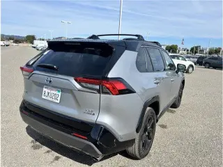 Toyota RAV4 Híbrido 2019 AWD XSE 4dr SUV