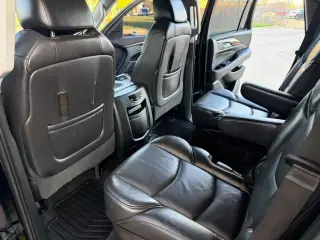 2018 Cadillac ESCALADE