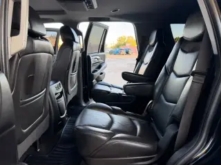2018 Cadillac ESCALADE