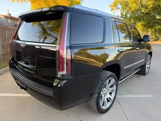 2018 Cadillac ESCALADE