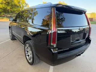 2018 Cadillac ESCALADE