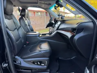 2018 Cadillac ESCALADE