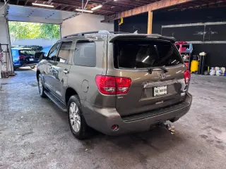 2014 TOYOTA SEQUOIA