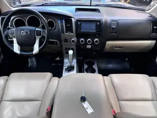 2014 TOYOTA SEQUOIA