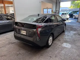 2018 TOYOTA PRIUS