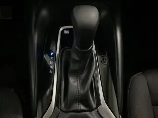 Toyota Corolla Híbrida 2024 LE 4dr Sedán