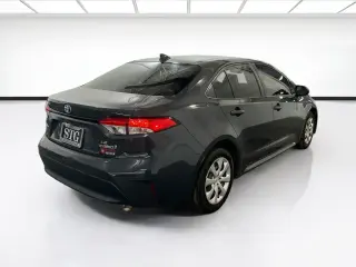 Toyota Corolla Híbrida 2024 LE 4dr Sedán