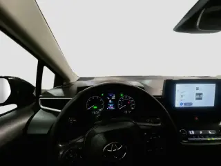 Toyota Corolla Híbrida 2024 LE 4dr Sedán