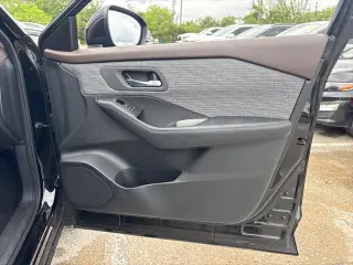 Nissan Rogue 2023 AWD SV 4dr Crossover