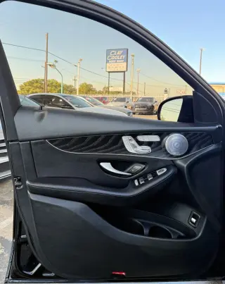 2017 MERCEDES-BENZ GLC