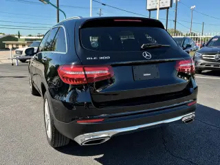 2017 MERCEDES-BENZ GLC
