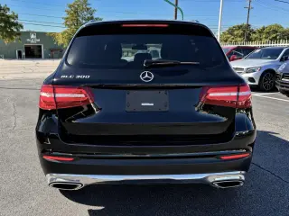 2017 MERCEDES-BENZ GLC