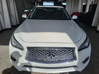 INFINITI Q50 2022 Lujo 4d Sedán