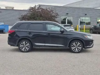 Mitsubishi Outlander 2019 AWD SE 4dr SUV