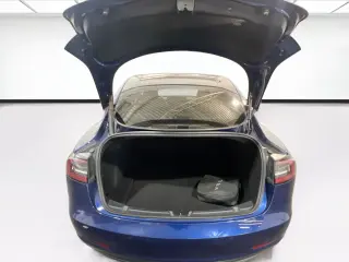 Tesla Model 3 2022 4dr Sedán